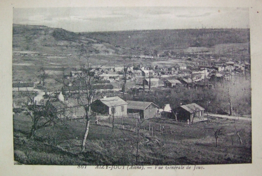 Panorama du village pendant la reconstruction (Coll. Part.).