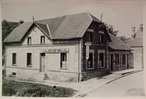 Vue de l'édifice après sa reconstruction (Coll. Part.).