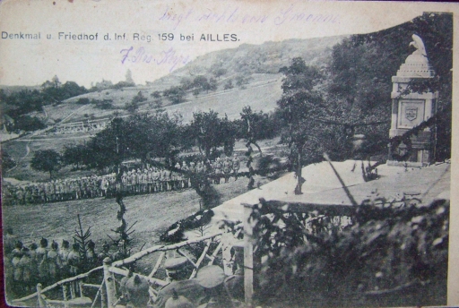 Vue ancienne de l'aménagement du cimetière (Coll. Part.).