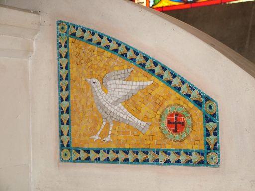 Détail du décor des ailes.