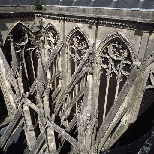 Détail du contrebutement au sud du choeur.