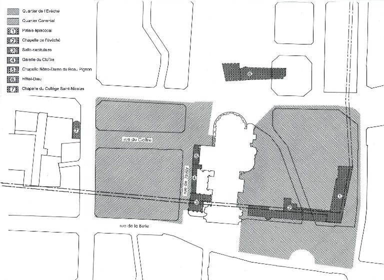 Plan schématique du quartier de la cathédrale sous l'Ancien Régime (d'après Dany Sandron : La cathédrale de Soissons architecture du pouvoir, p. 49, illustration 9).