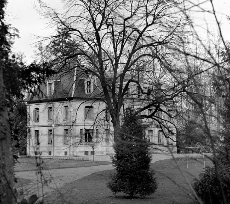 Vue d'ensemble, depuis le nord-ouest.
