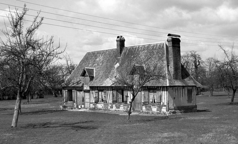 Façade principale.- Photographie de l'Inventaire général, 1980. 
