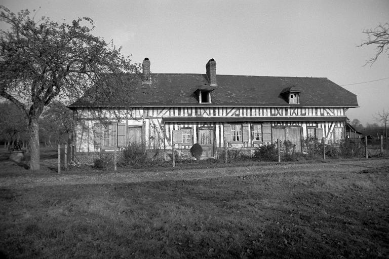 Logis, façade sud.- Photographie de l'Inventaire général, 1980. 