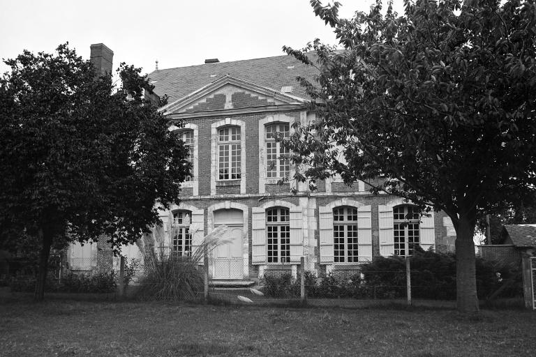 Façade principale.- Photographie de l'Inventaire général, 1980. 