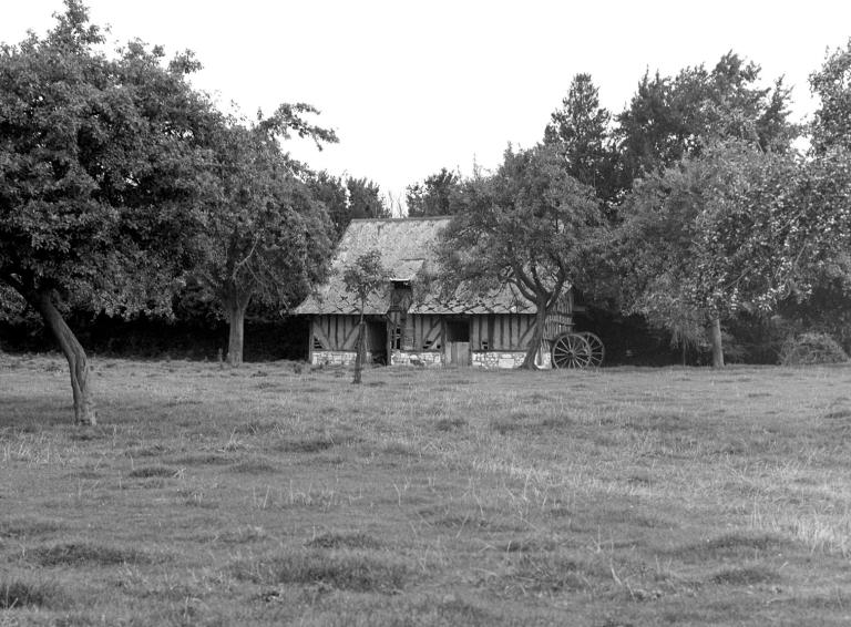 Etable.- Photographie de l'Inventaire général, 1980. 