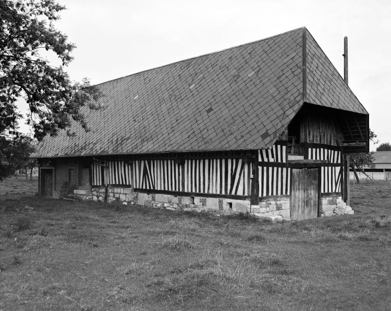 Angle sud-est.- Photographie de l'Inventaire général, 1980. 