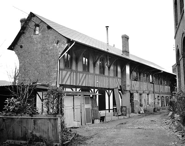 Logement, élévation nord, vue générale.