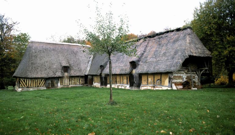 Pressoir à cidre, élévations est et sud.- Photographie de l'Inventaire général, 1989. 