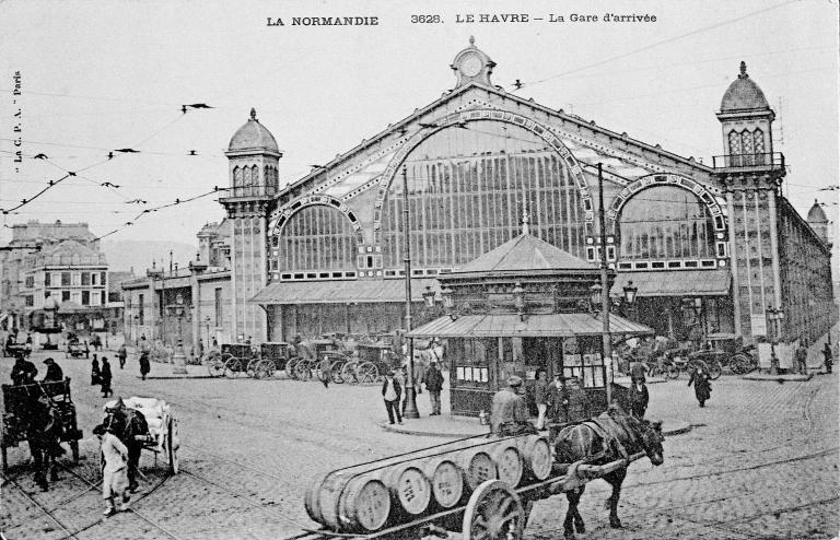 LA NORMANDIE. 3628. LE HAVRE. La Gare d'arrivée.- Carte postale La C.P.A. Paris, début XXe siècle.