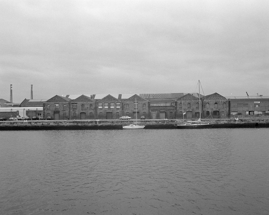 Elévation extérieure nord sur le bassin Vauban.