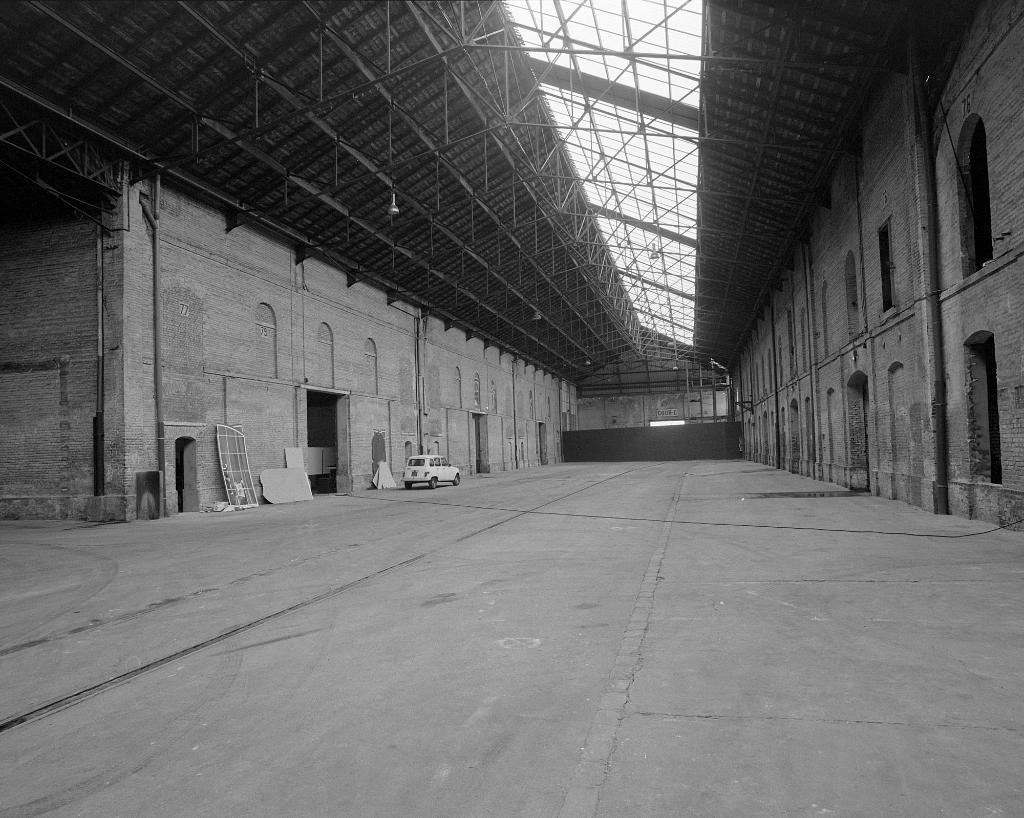 Vue intérieure de la cour C..