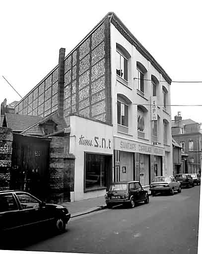 Atelier de fabrication, élévation sud sur rue.