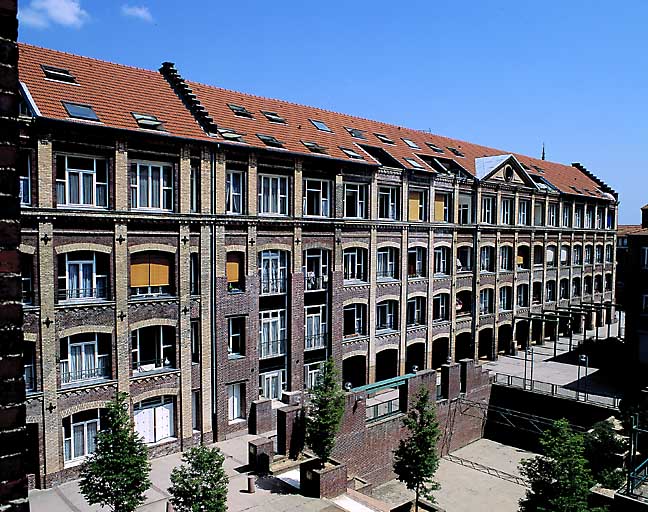 Atelier des apprêts, élévation ouest sur cour, vue d'ensemble.