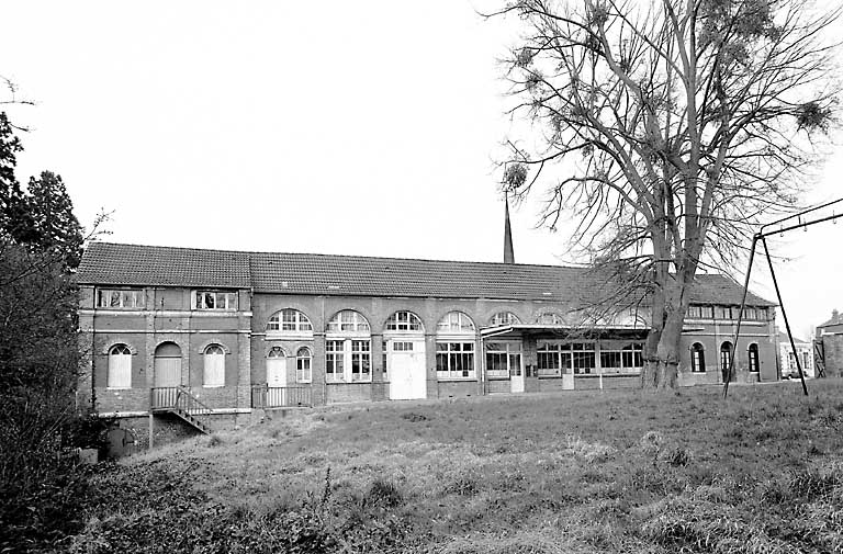 Atelier de fabrication, élévation extérieure Est sur cour, vue d'ensemble.