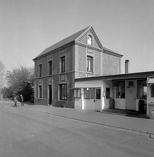 Bureaux, ancienne maison de contremaître, élévation extérieure Ouest sur cour.