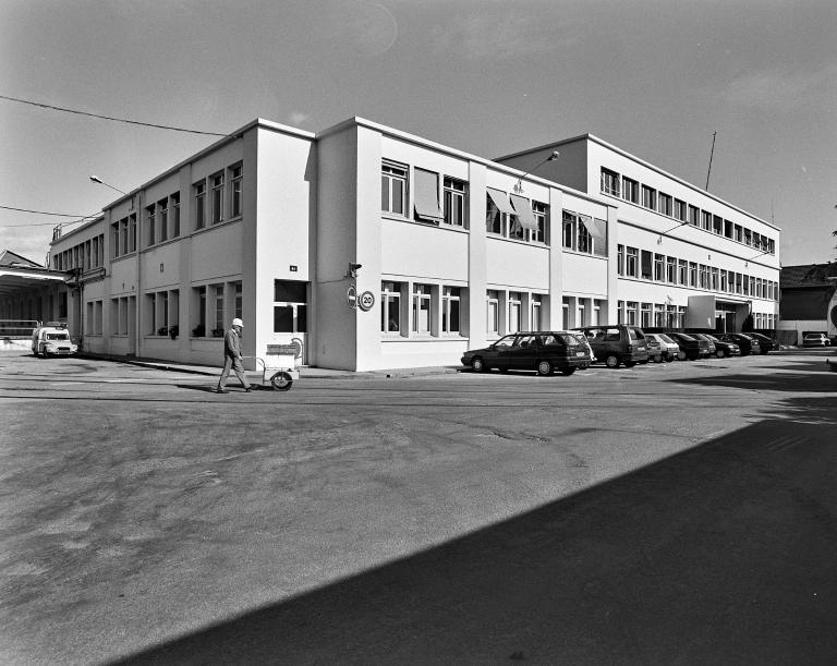 Bureaux et infirmerie (bâtiments 2,3 et 4 du plan), élévation extérieures sud et ouest sur cour. 