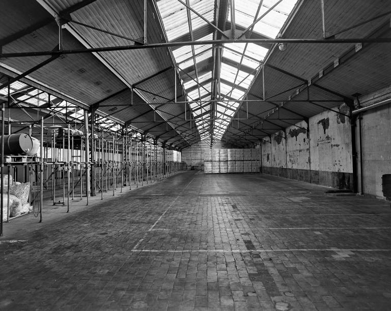 Magasin industriel (bâtiment 5 sur le plan), vue intérieure.