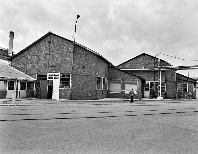 Atelier de réparation (bâtiment 33 sur le plan), élévation extérieure est sur cour.