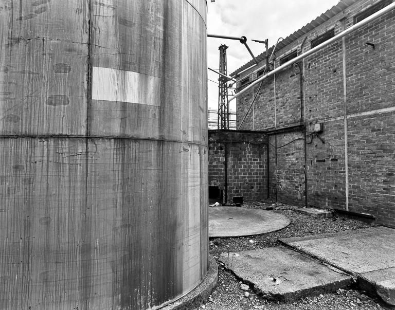 Réservoir industriel, détail.