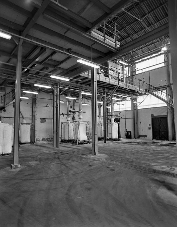 Atelier de conditionnement du fongicide (bâtiment 38 du plan), vue intérieure.