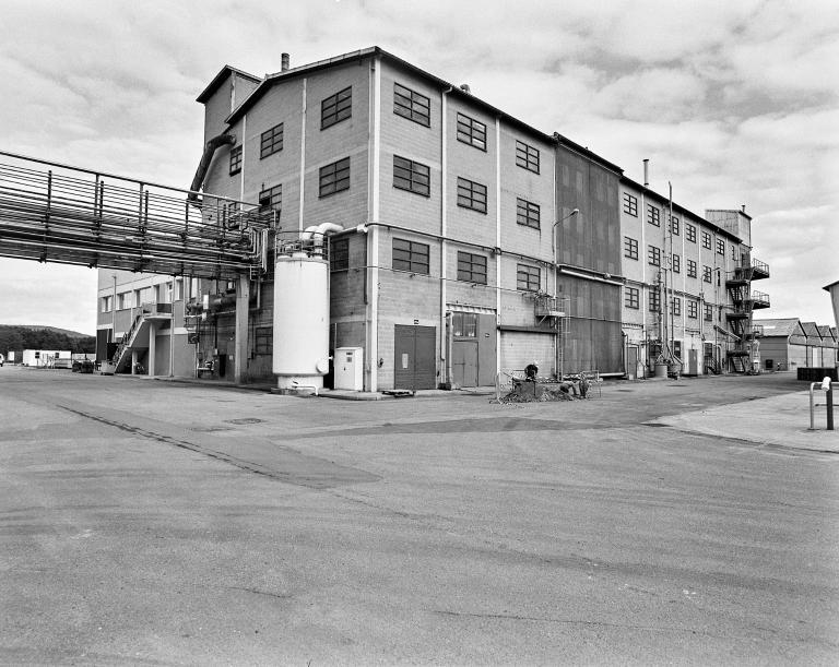 Atelier de fabrication de phosalone, phytoschimie (bâtiment 121 du plan), vue d'ensemble.