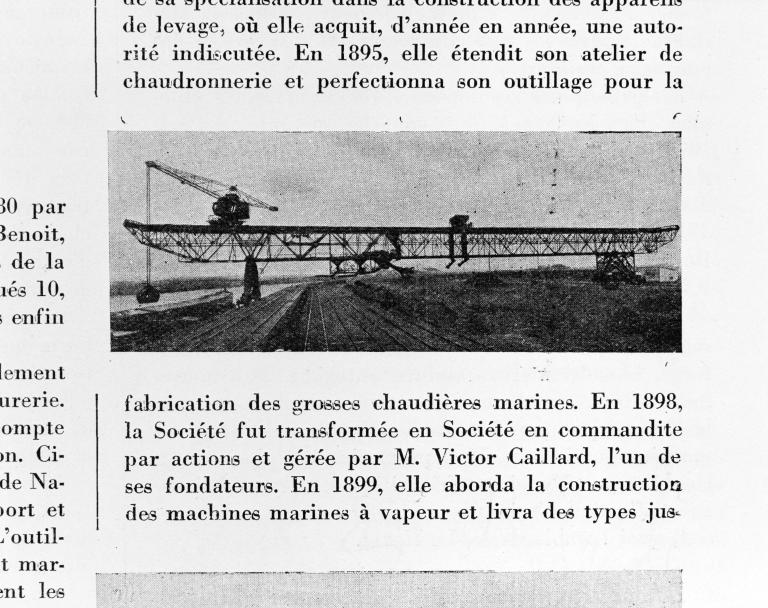 Portique avec grue.- Photographie, tirée de : Dictionnaire bibliographique illustré, 1929 (A.M. Le Havre).