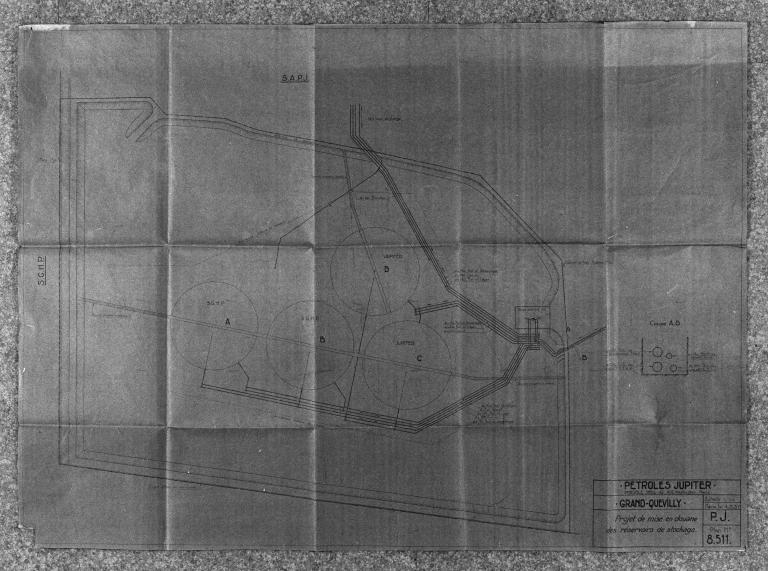 Plan des réservoirs de la Sté des Pétroles Jupiter pour un projet de mise en douane des réservoirs de stockage, 1/200e, 1937 (AD Seine-Maritime 5M 516).