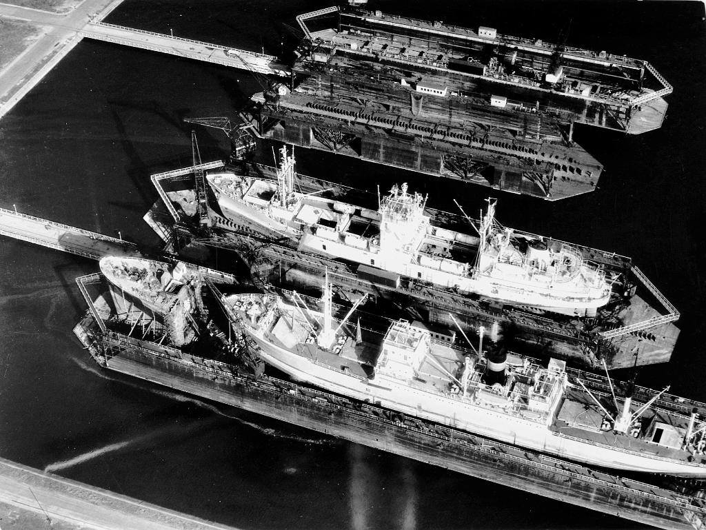 Vue d'ensemble.- Photographie aérienne, vers 1950 (CCI Rouen).