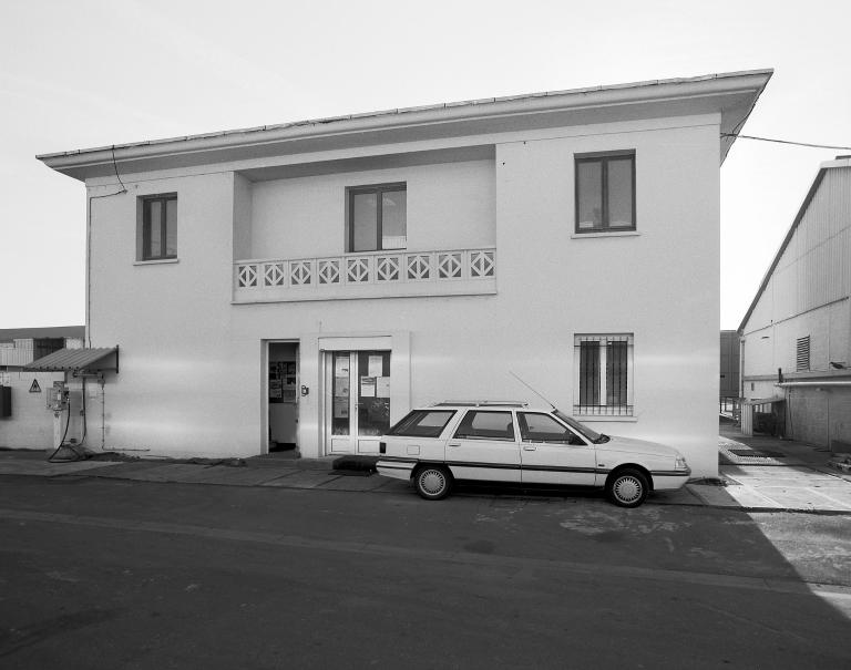 Logement du directeur, façade, vue générale.