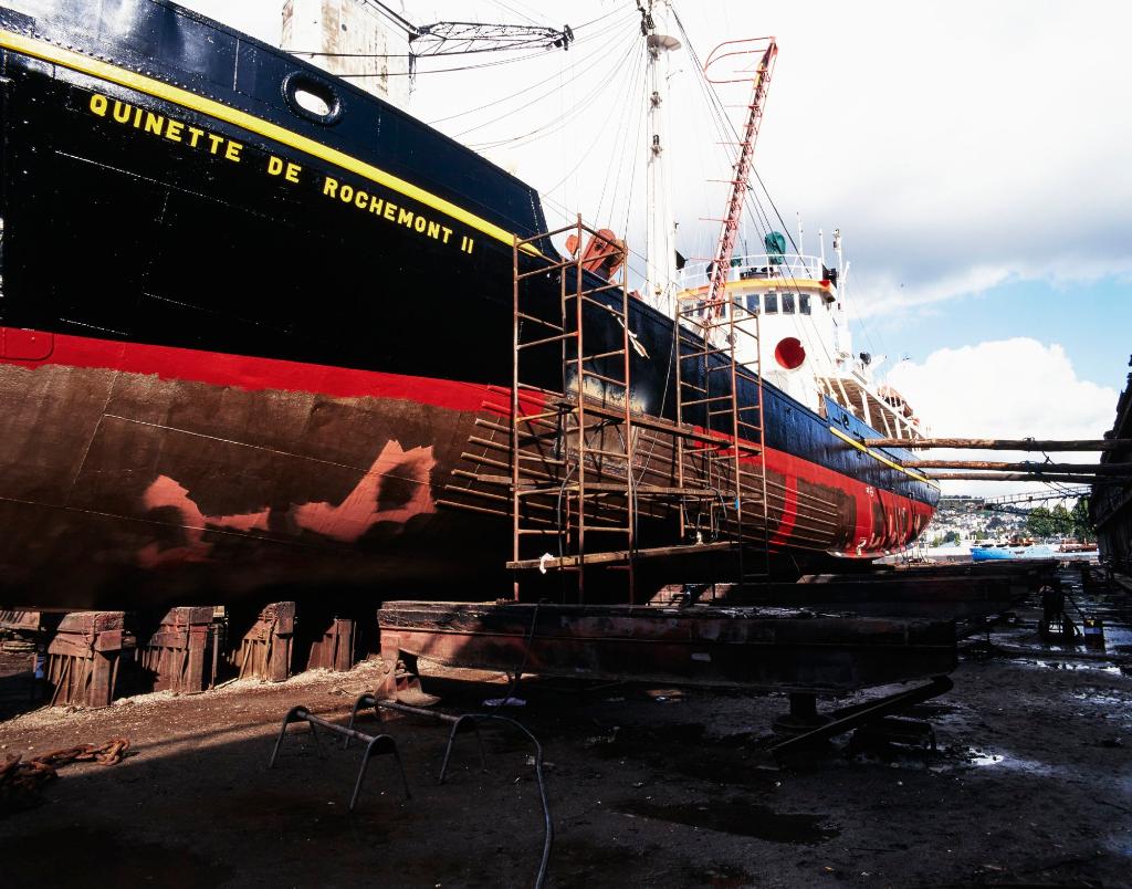 Le "Quinette de Rochemont 2" sur le dock.