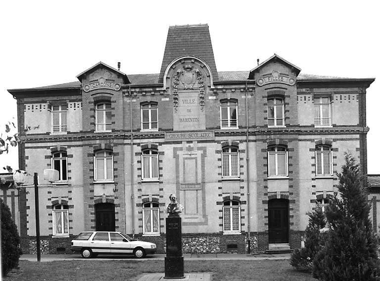 Groupe scolaire Badin, vue générale, élévation extérieure ouest.