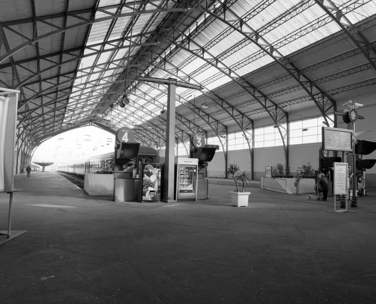 Hall des quais, élévation intérieure vers l'est.