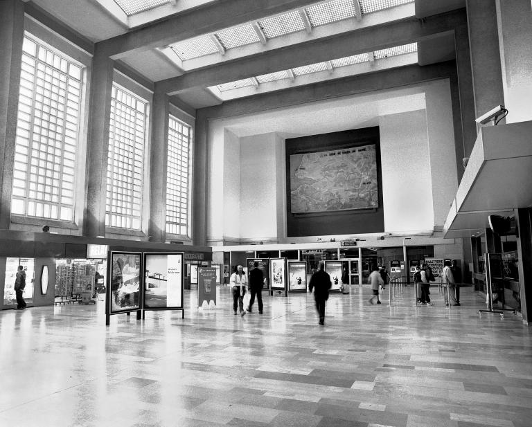 Hall des voyageurs, élévation intérieure.
