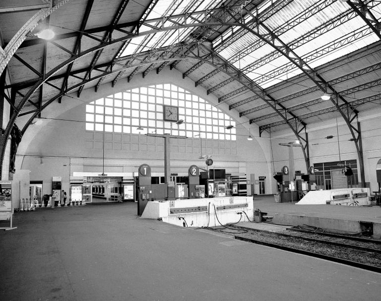 Hall des trains, élévation intérieure vers l'ouest.
