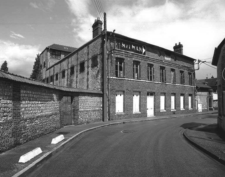 Atelier de fabrication, élévation extérieure sud sur rue