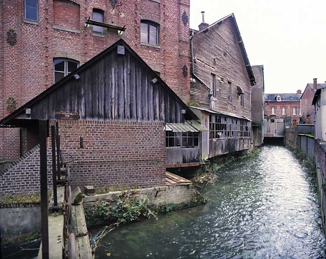 Bâtiment d'eau, vue générale.