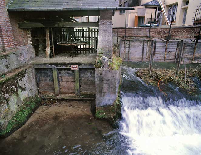 Bâtiment d'eau, détail du mécanisme de transmission de l'énergie.