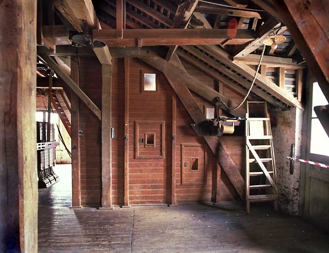 Atelier principal, 3e étage (salle des plansichters), vue intérieure : silo à blé