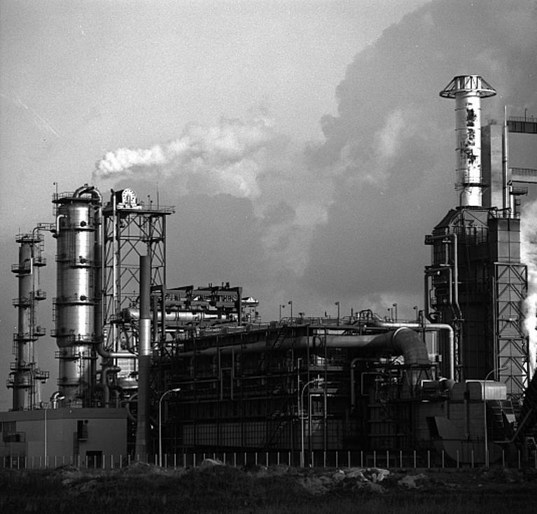 Unité polystyrène.- Photographie, 1973 (Grand Port Maritime du Havre). 
