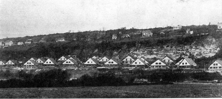 Vue générale de la cité depuis le sud.- Photographie, 1933 (Coll. Total).
