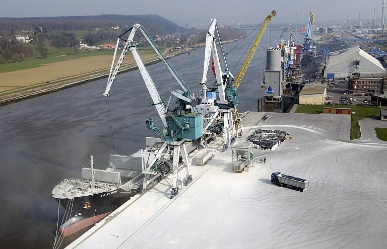 Déchargement d'un minéralier, 2005, (Port Autonome de Rouen).