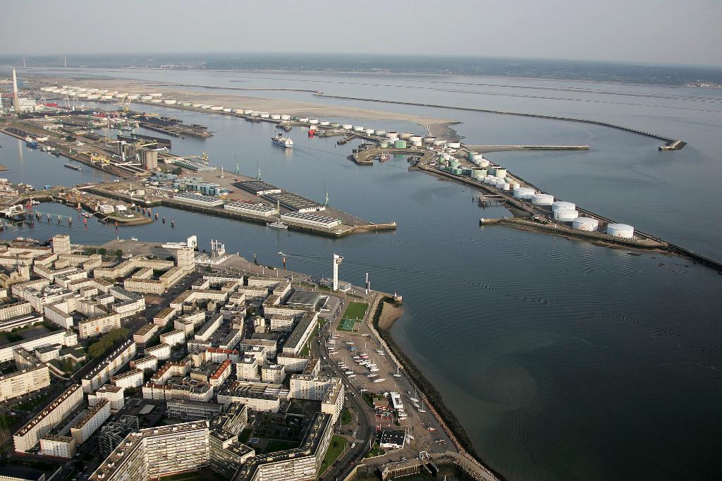 Vue générale.- Photographie aérienne, 2005 (Grand Port Maritime du Havre).