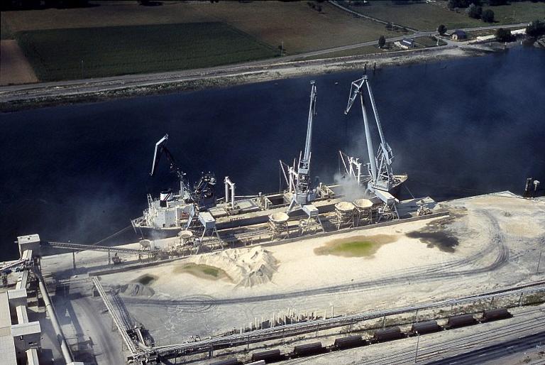 Déchargement d'un minéralier, 2005, (Port Autonome de Rouen).