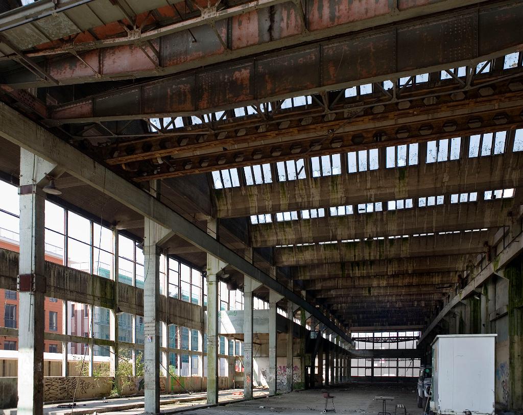 Halle Caillard, élévation intérieure. ; Ancienne chaudronnerie, élévation intérieure.