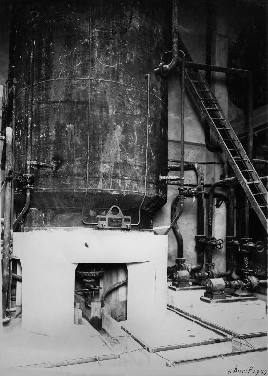 Construction de l'usine, épurateur de marque Cochrane, 25/3/1949 (Coll. EDF).