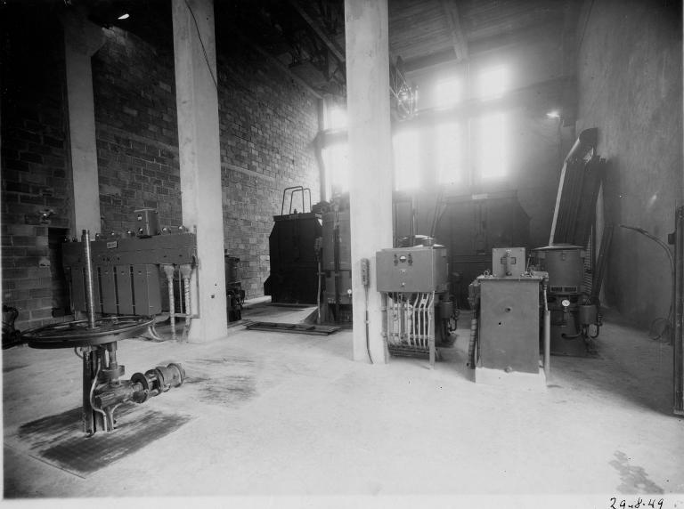 Construction de l'usine, vue intérieure, 29/8/1949 (Coll. EDF).