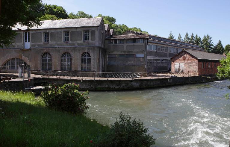 L'usine de selles de vélo Tron et Berthet fondée au début du XXe siècle, représentative de l'industrie du bois et du métal du bassin de l'Andelle. ; Vue générale du site.
