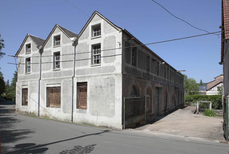 Filature - atelier de fabrication, pignons sur rue.